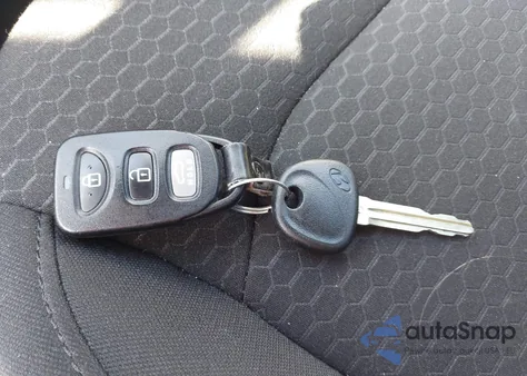 2020 Hyundai Elantra Se from USA, damaged, VIN 5NPD74LFXLH607860